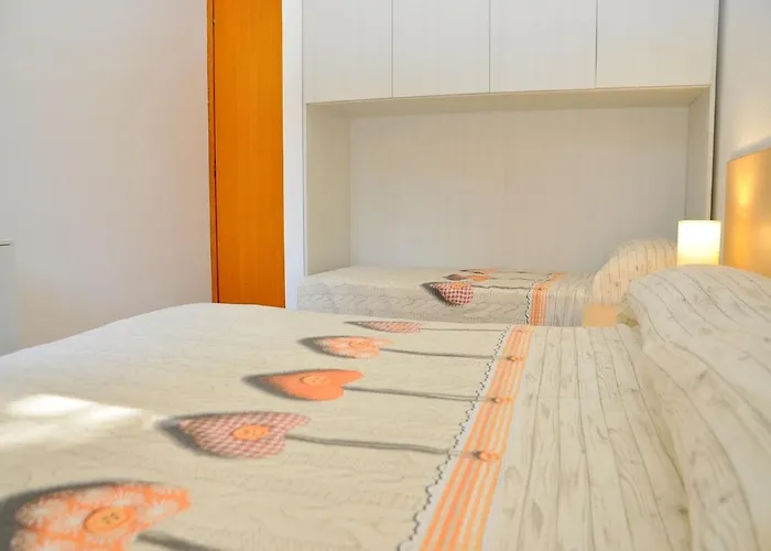 Apartment Comfy Flat With Terrace Next To The Bibione