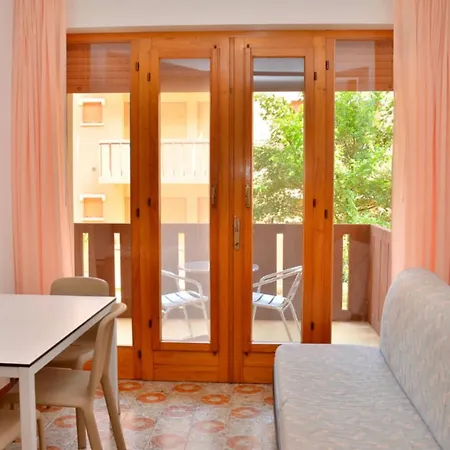 Comfy Flat With Terrace Next To The * Bibione