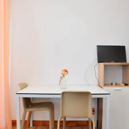 Comfy Flat With Terrace Next To The